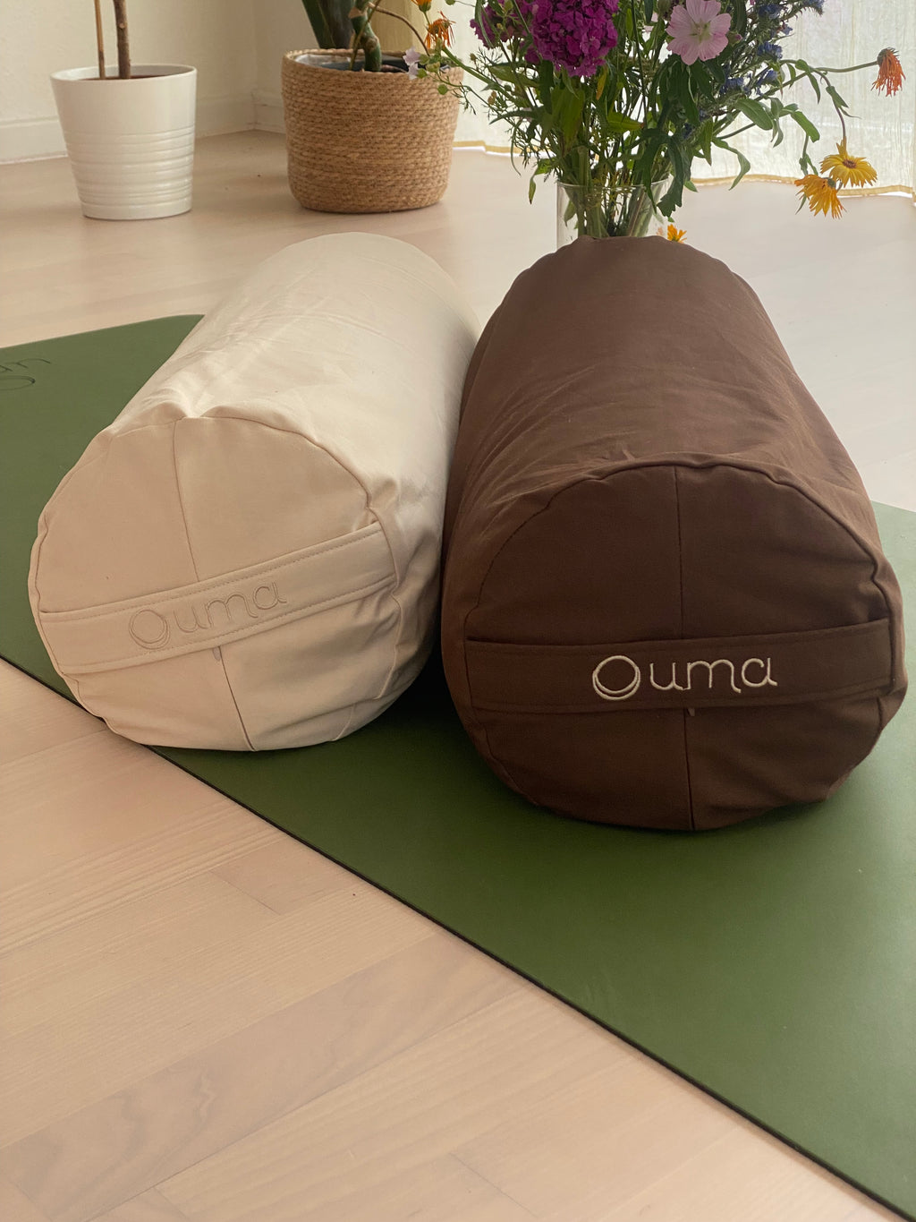 Uma yoga bloster